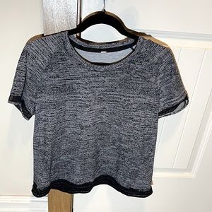 Lululemon top size 10